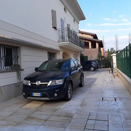 La Dimora Nel Parco Konukevi Modena